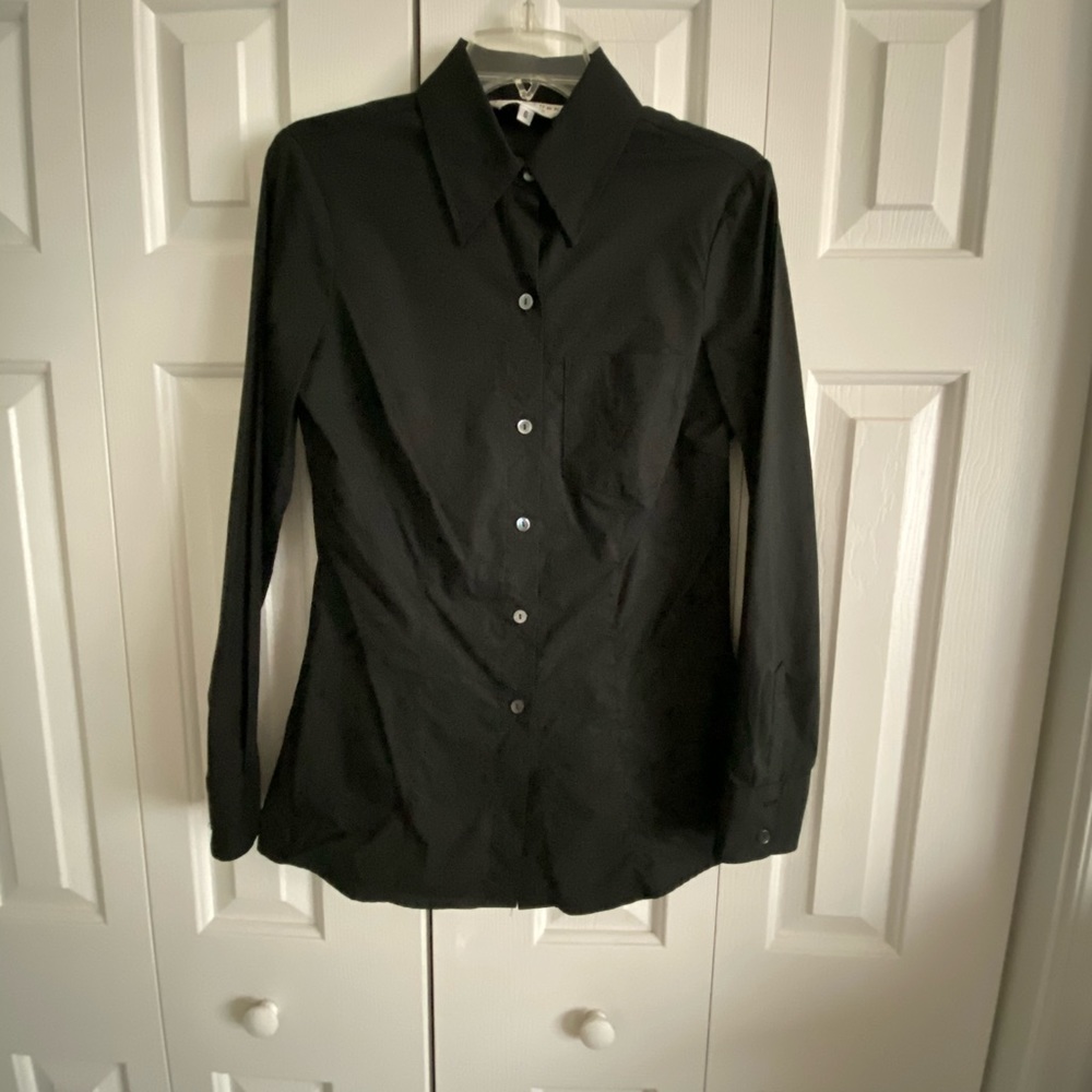 Beautiful Trina Turk blouse!!